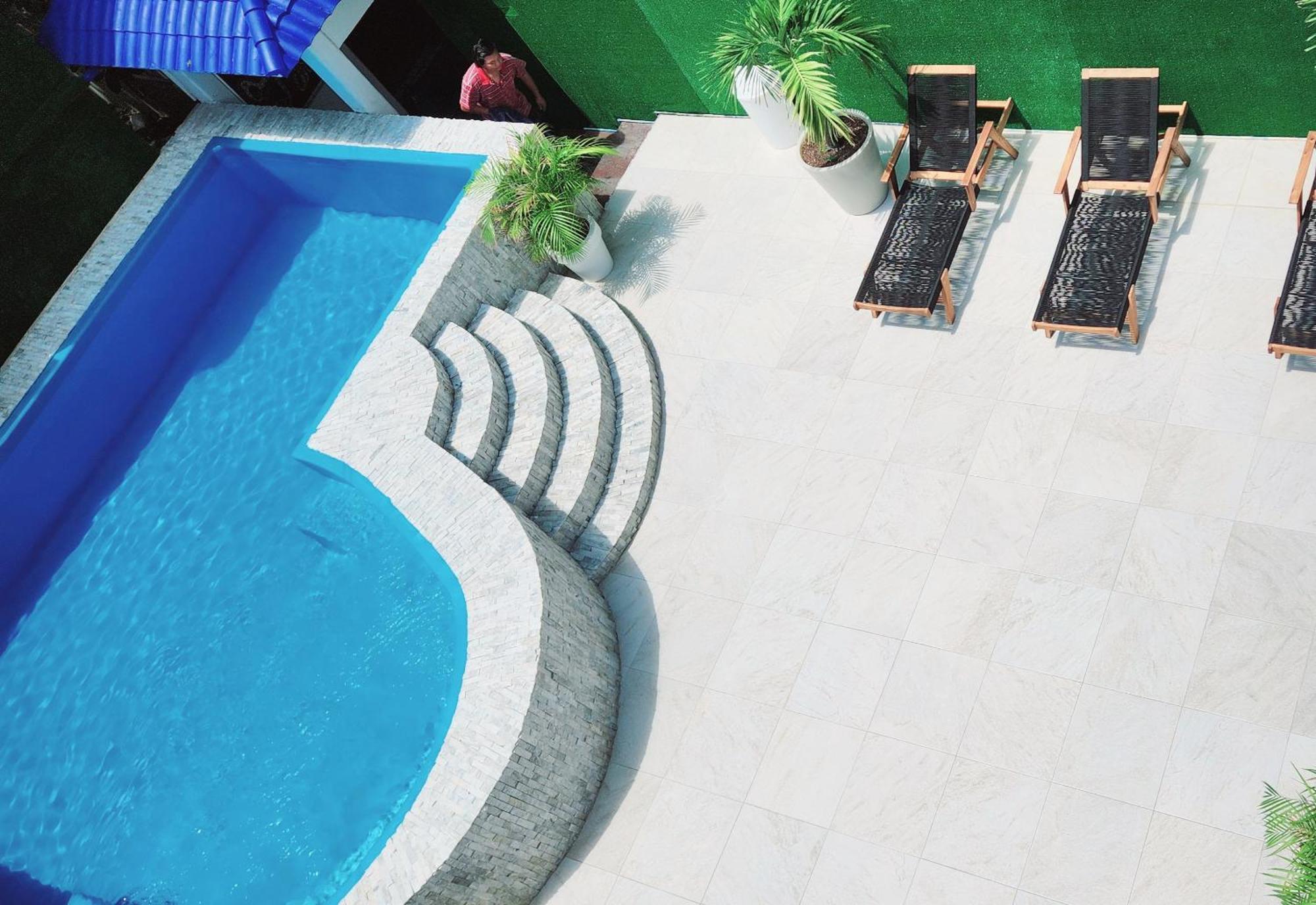 D Margo Hotel Playa del Carmen Bagian luar foto
